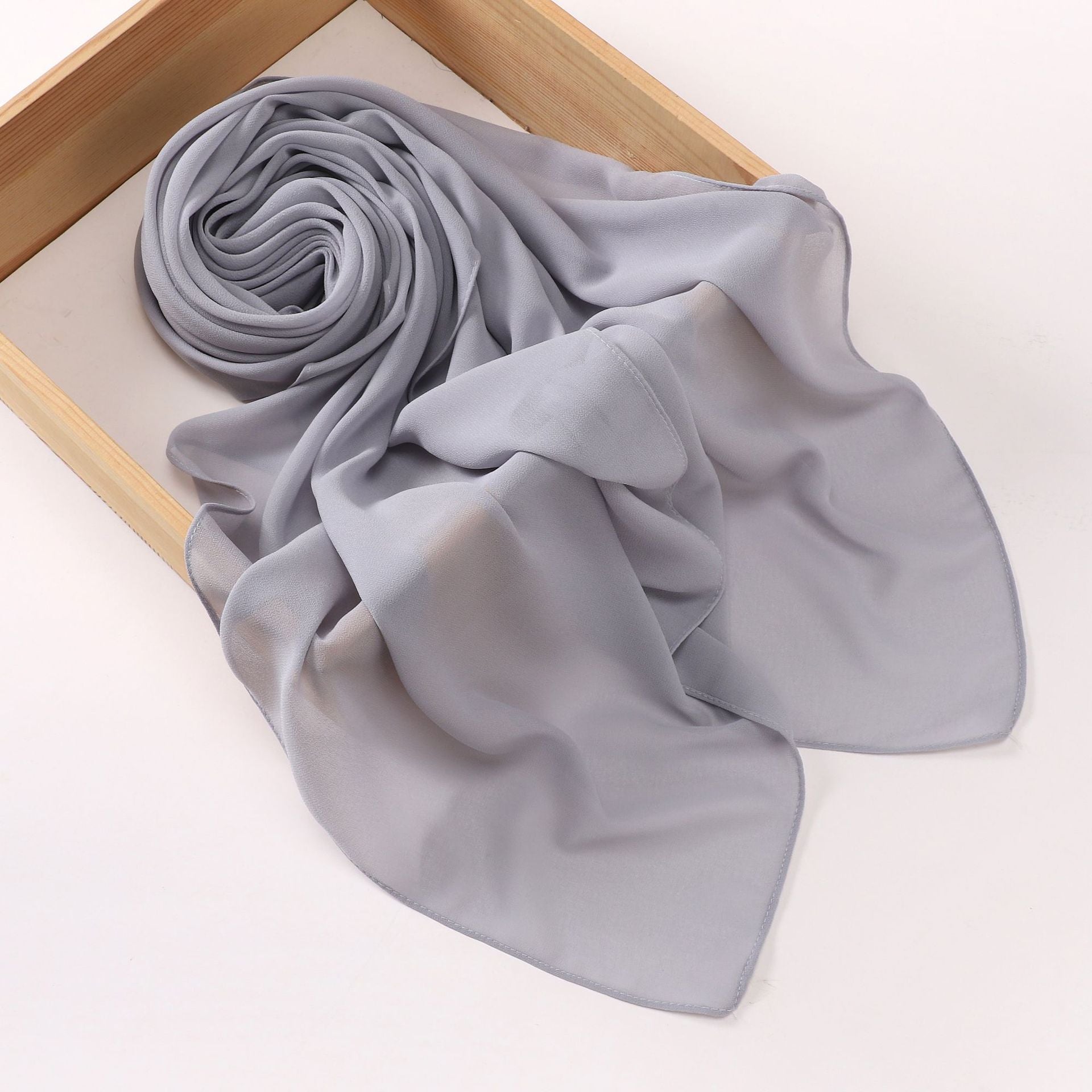 75D pearl chiffon square scarf Middle East headscarf gauze Malaysia Saudi Arabia Dubai cover 110 * 110cm