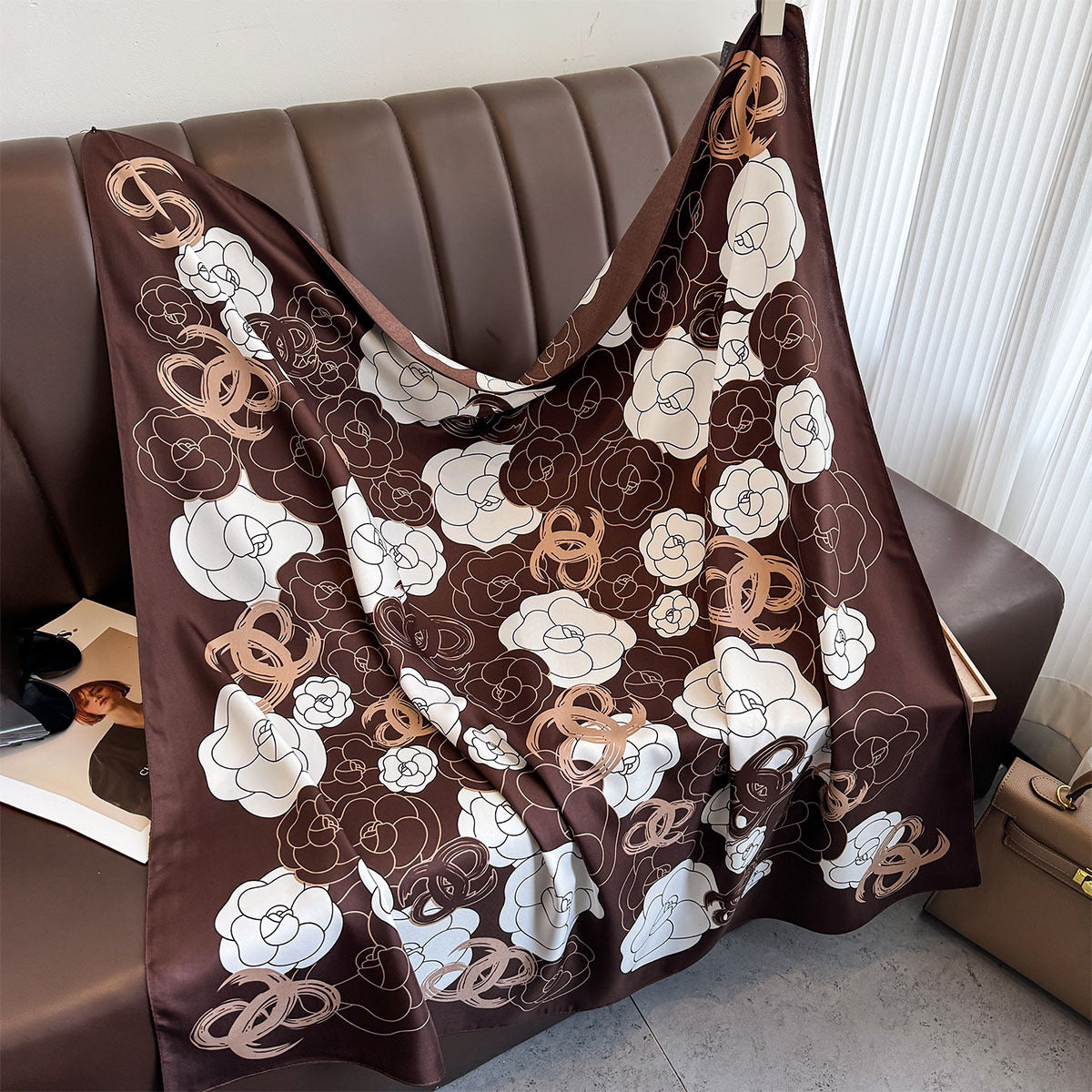 New Xiaoxiangfeng Camellia Printed Silk Scarf 90cm Twill Large Square Scarf Premium Sunscreen Shawl Headscarf Female Tide