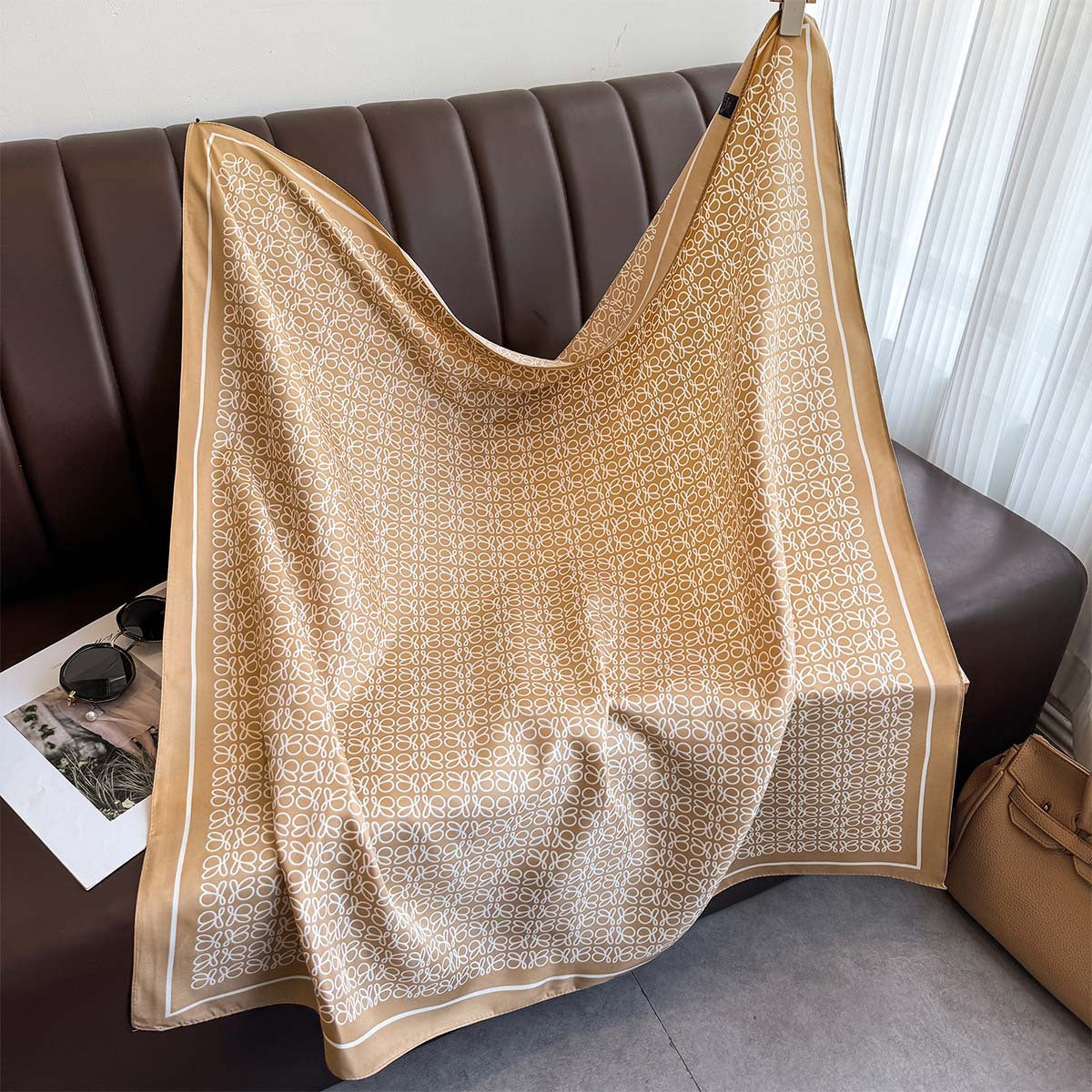 New high-quality twill fabric large square scarf spring and summer travel sunscreen shawl professional scarf versatile foreign style