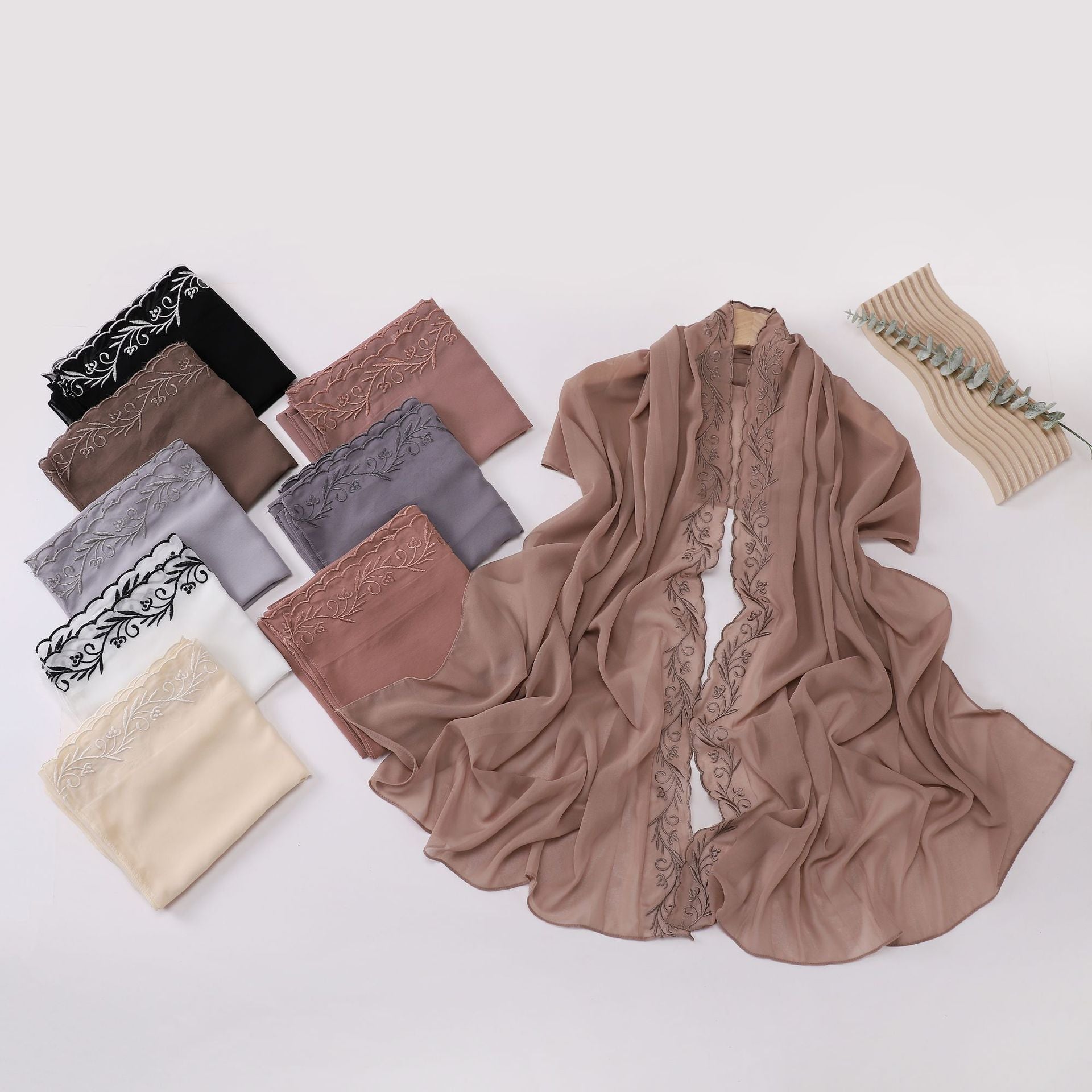 Outside the new pearl chiffon unilateral embroidered long towel Saudi Arabia Dubai Malaysia embroidered headscarf