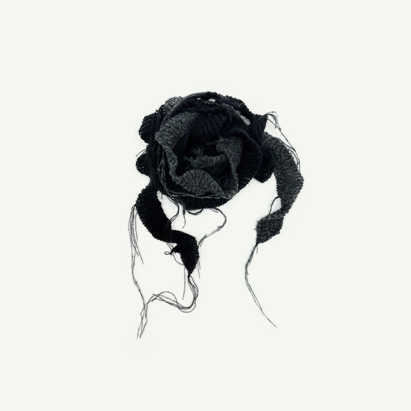 Spiral-woven hand-hung beard lotus leaf edge two-color splicing knitted small scarf women's autumn and winter wool decorative scarf