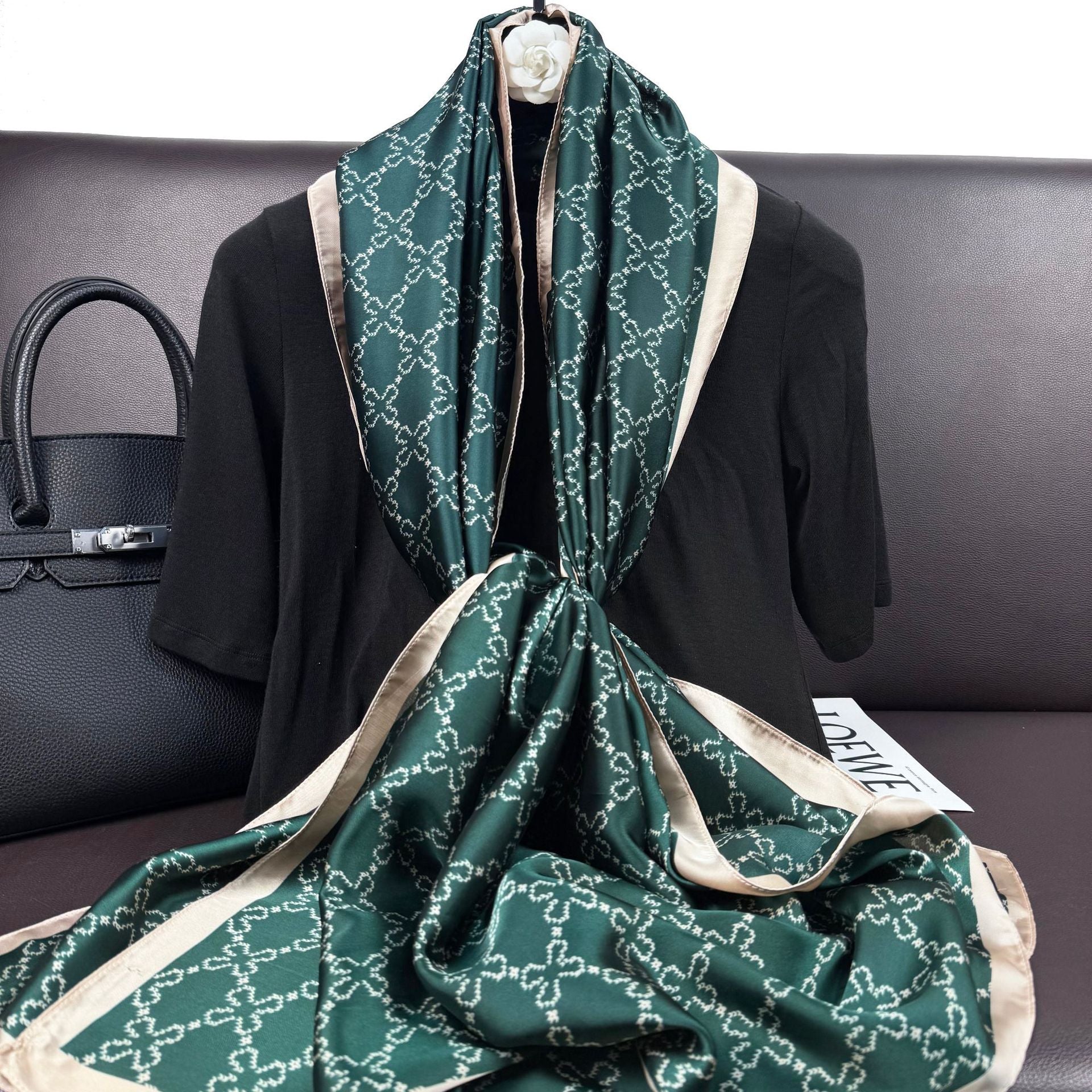 Simple and elegant ethnic women's decorative outer shawl, geometric cross pattern printing long silk scarf headscarf