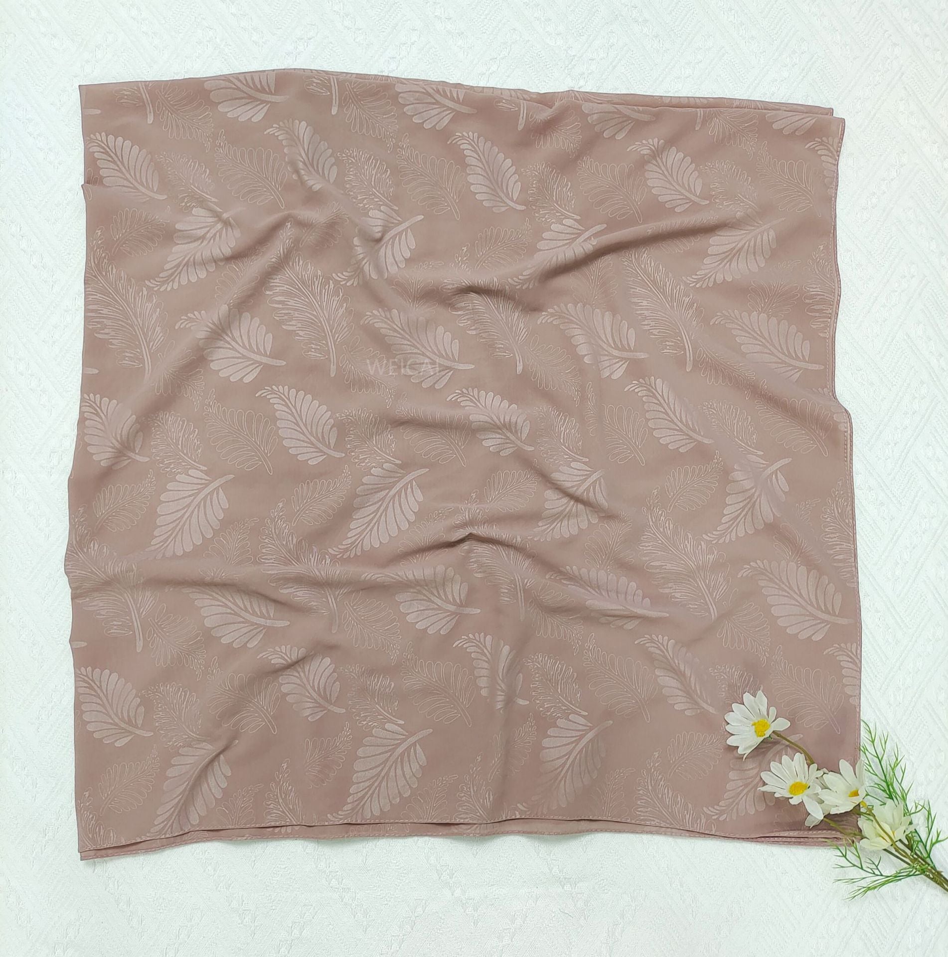 Size Pattern Customized Chiffon Cotton Polyester Long Towel Square Scarf Scarf Leaf Embossing Printing Middle East Headscarf Yarn