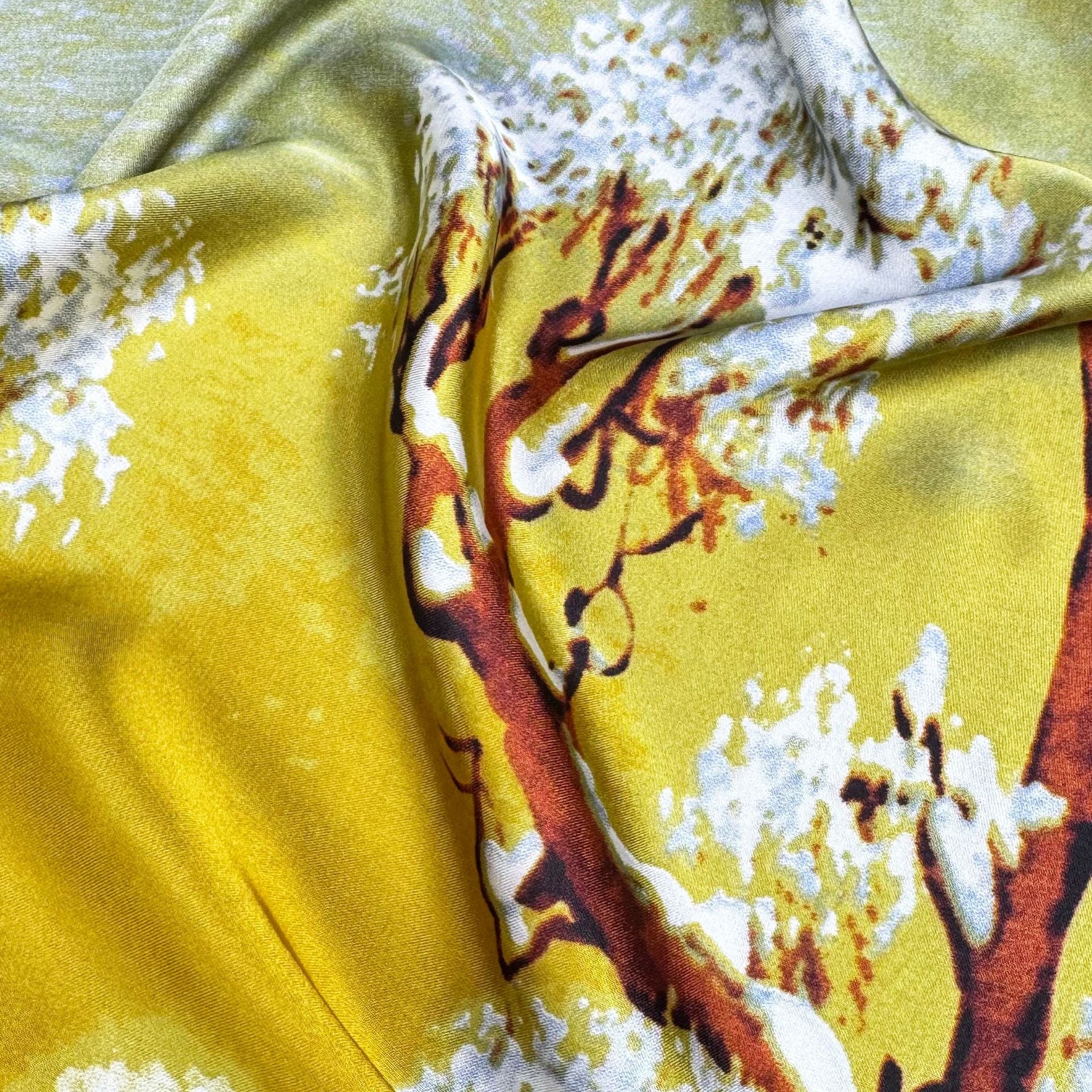 Literature and art Oil painting Beautiful brocade long silk scarf, fashionable and versatile girl air-conditioned room with shawl, scarf