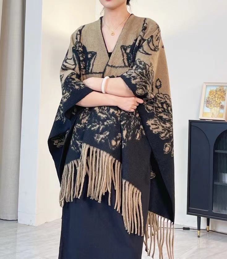 Autumn and winter Internet celebrities new plaid shawl with temperament fringed shawl cape cape retro scarf coat women