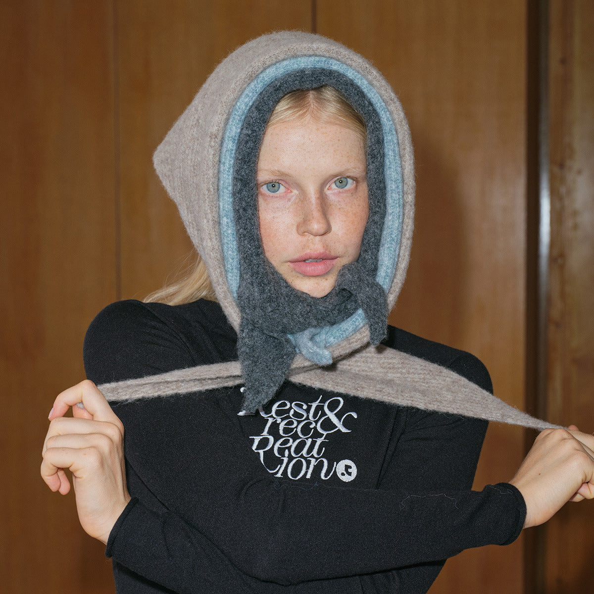 30 wool blended knitted triangular scarf women's autumn and winter neutral Korean neck protection wool small scarf