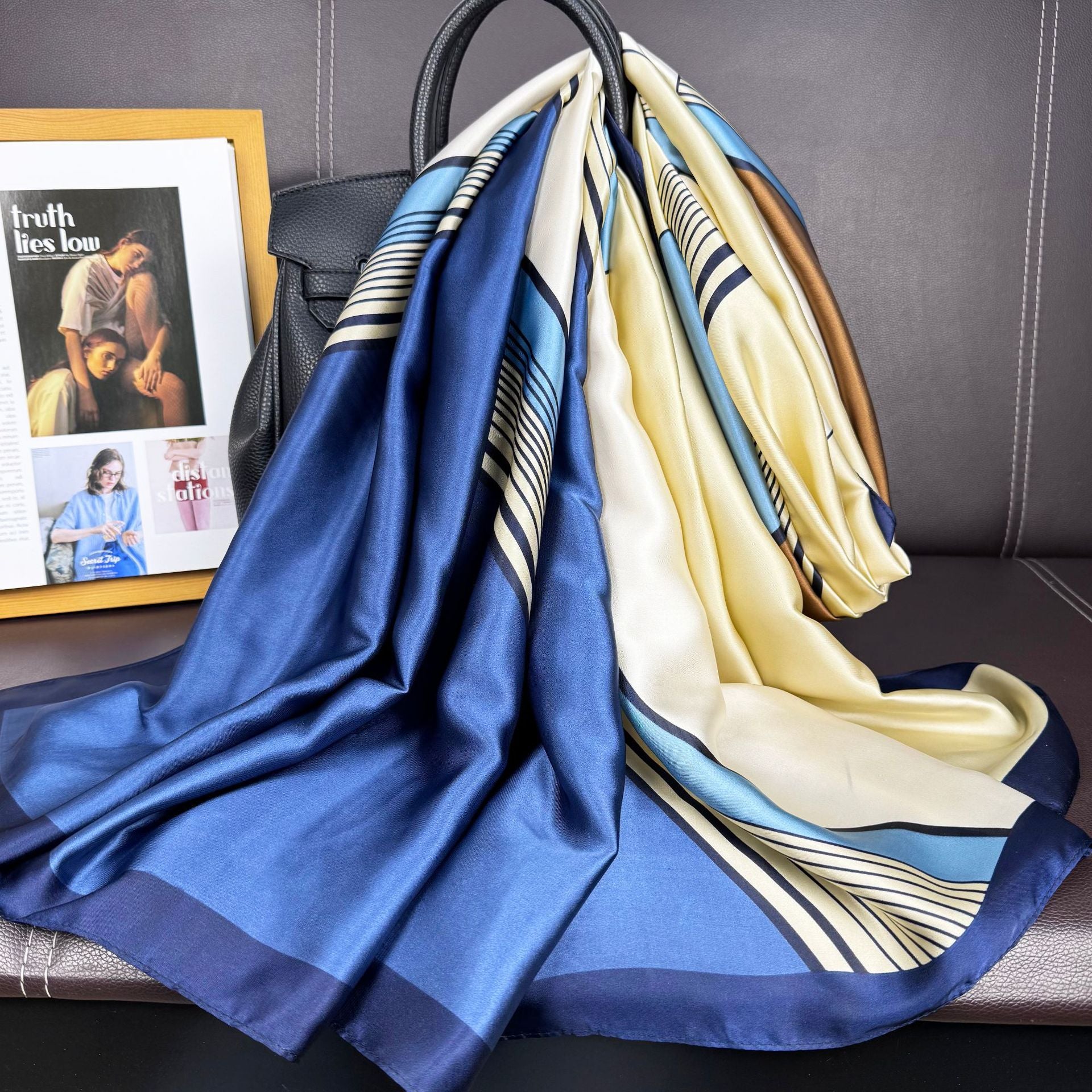 Simple and versatile geometric contrasting lines, bright brocade long silk scarf, intellectual fashion and elegance, women's outer shawl