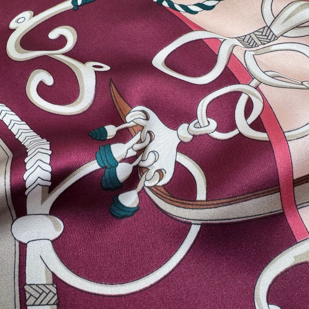 European and American fashion belt chain printed beautiful brocade long silk scarf, Korean version geometric color matching temperament women's vacation shawl