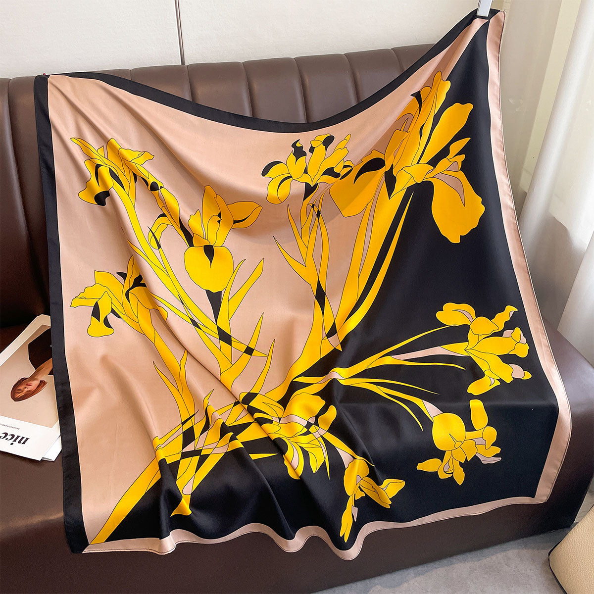 Spring and Autumn new square scarf 90cm large square scarf simulation silk feel scarf women's light luxury high-end retro versatile shawl