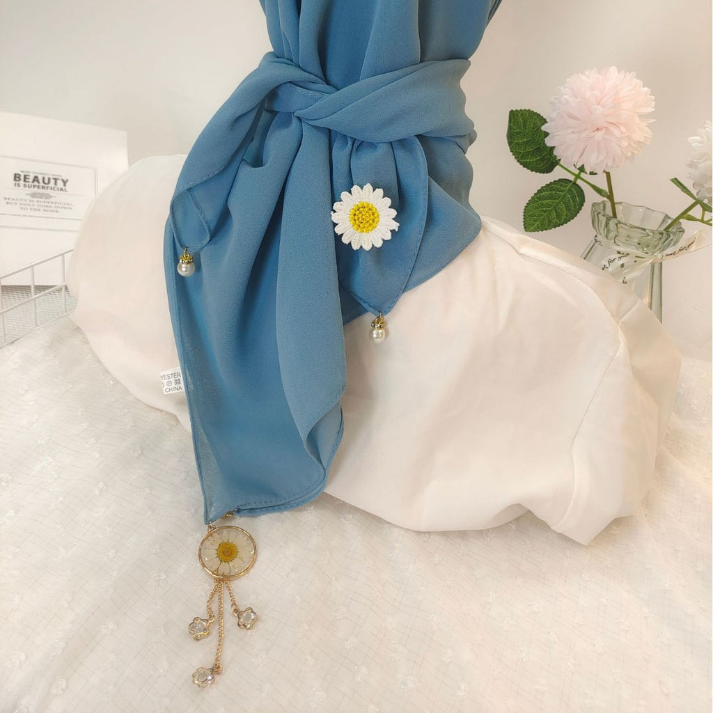 New solid color chiffon square scarf headscarf ins wind small daisy dried flower yarn hijab