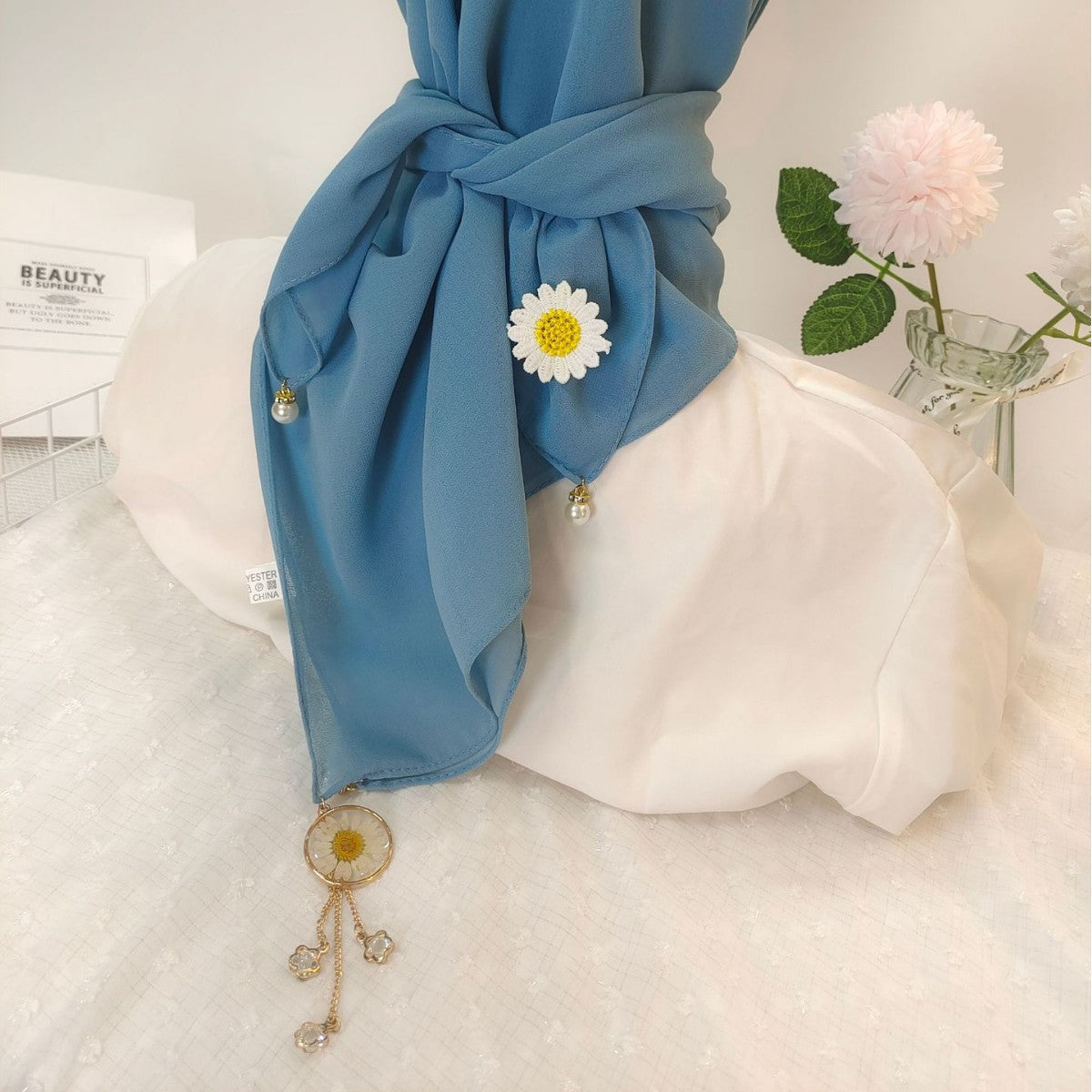 New solid color chiffon square scarf headscarf ins wind small daisy dried flower yarn hijab