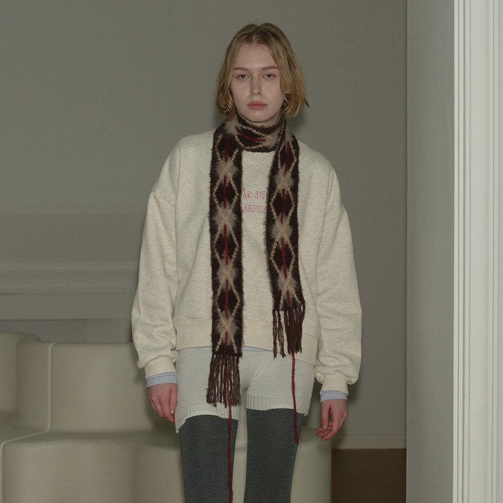 Designer show hand-threaded rhombus-shaped knitted thin and narrow small scarf women's winter style decorative brushed scarf