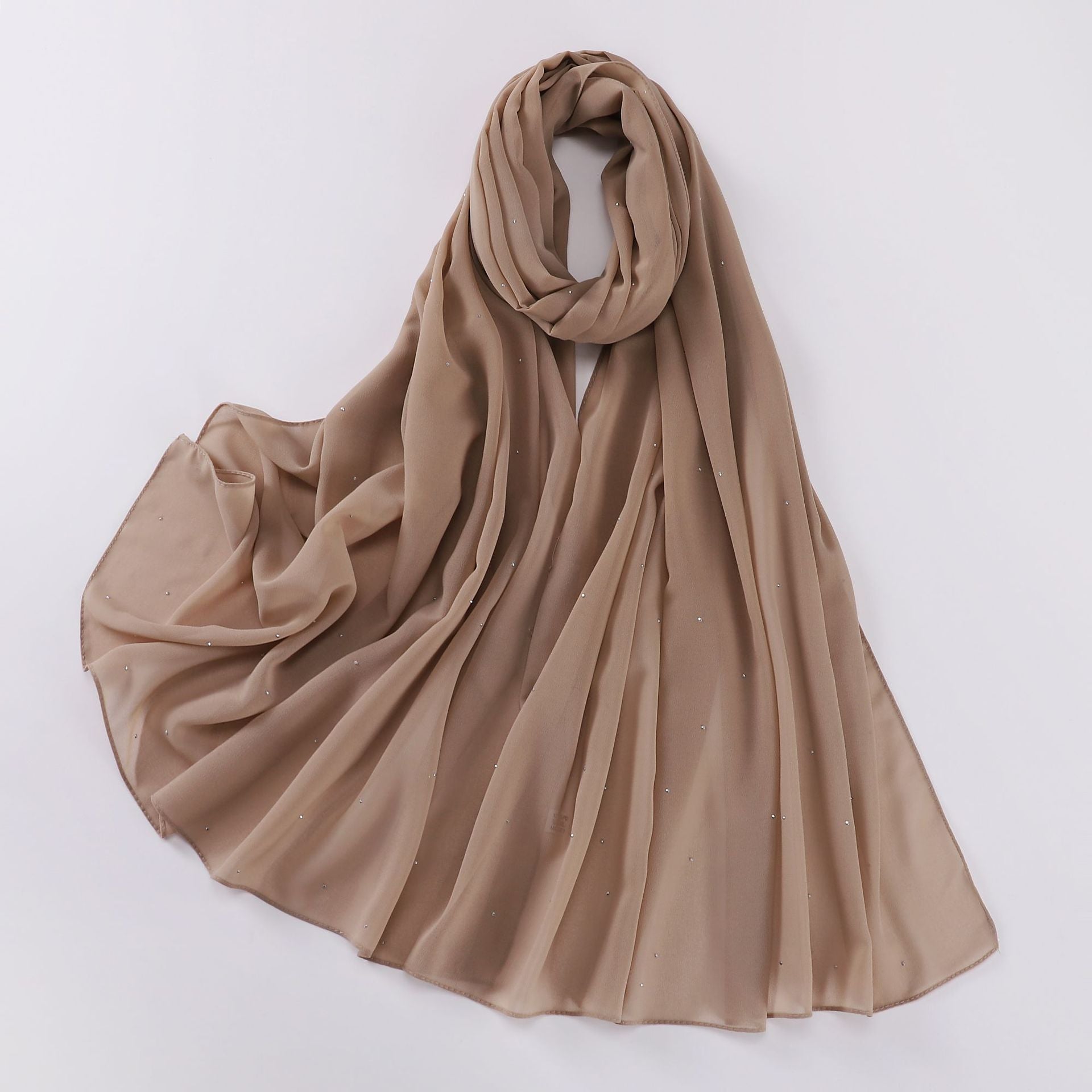 New pearl chiffon, long scarf, gypsy hot diamond, scarf, gauze, Middle Eastern headscarf, hijab in Indonesia.