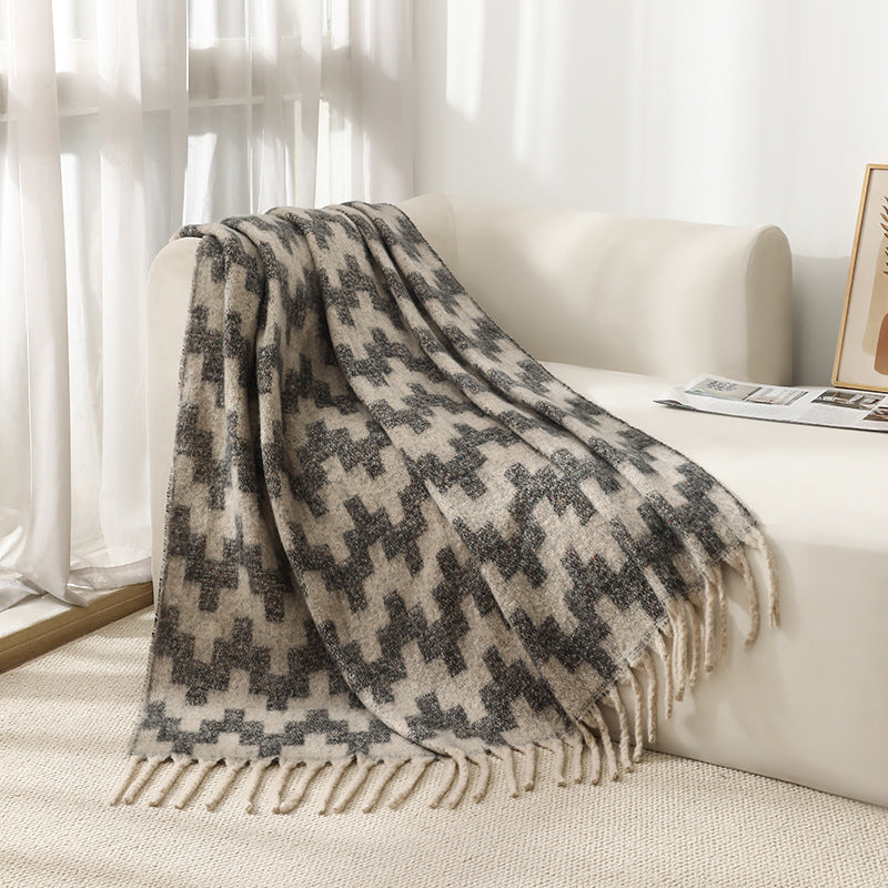 Blanket 2025 new European and American autumn and winter circle yarn imitation mohair thickened jacquard Great Wall shawl