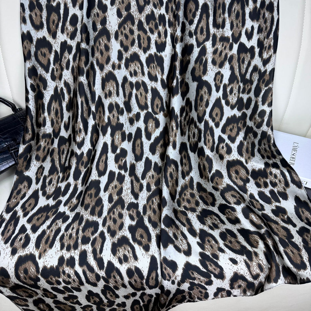 Hot-selling new leopard print brocade long towel, European and American fashion popular versatile sunscreen shawl, headscarf
