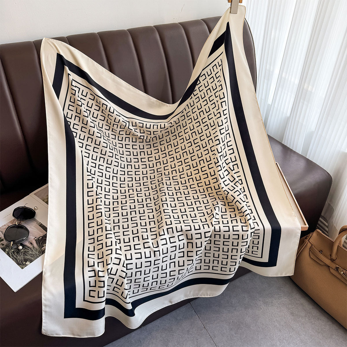 Spring and summer simple twill square scarf temperament commuter scarf decoration fashion shawl neck protection scarf sunshade headscarf women