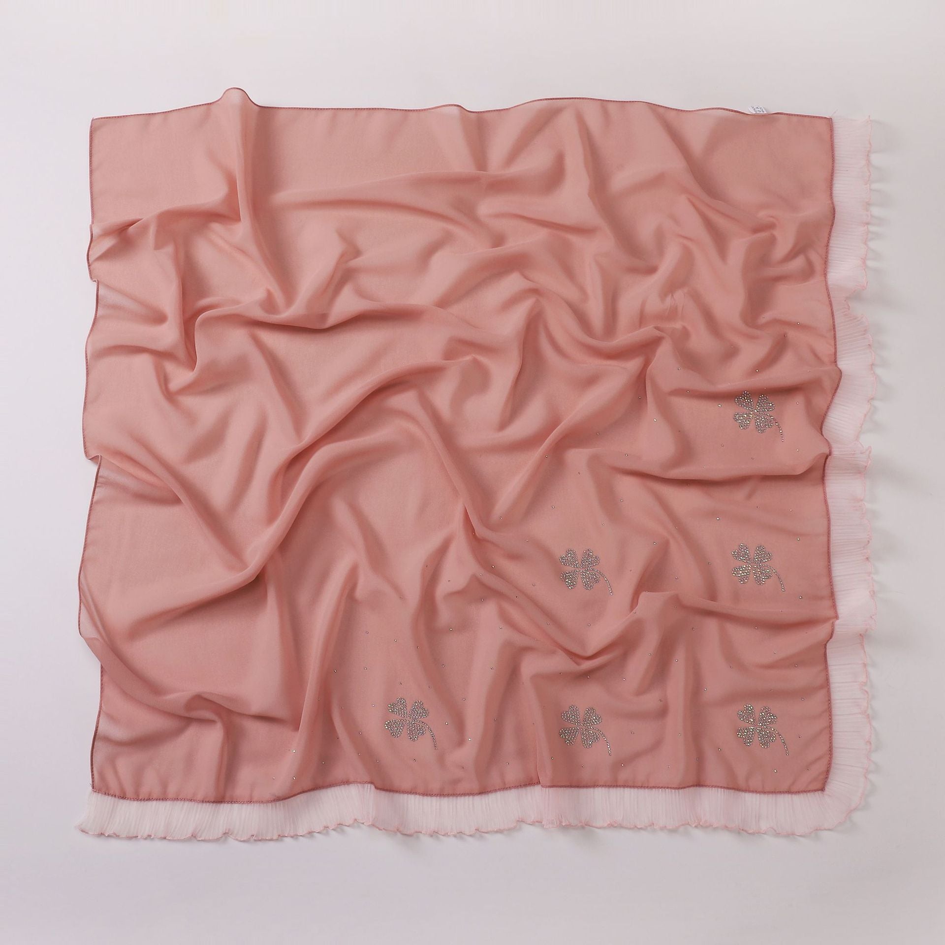 New four-leaf clover hot diamond organ edge pearl chiffon square scarf yarn scarf Middle East and Africa headscarf