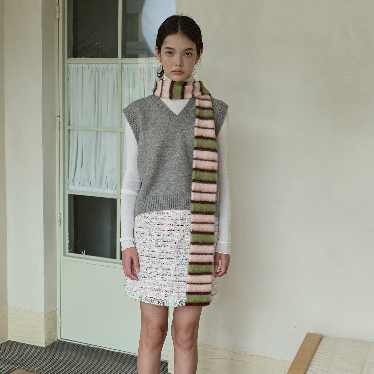 Designer thin and narrow contrasting stripes knitted small scarf women's autumn and winter concave double-layer warm wool scarf