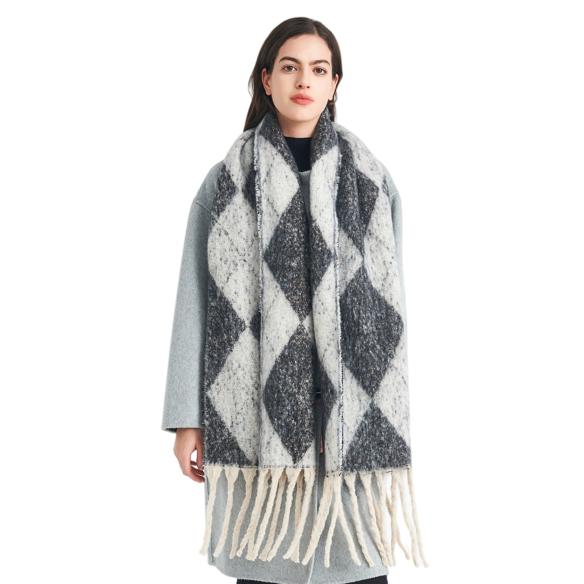 2025 new European, American autumn and winter circle yarn jacquard rhombus fringed scarf