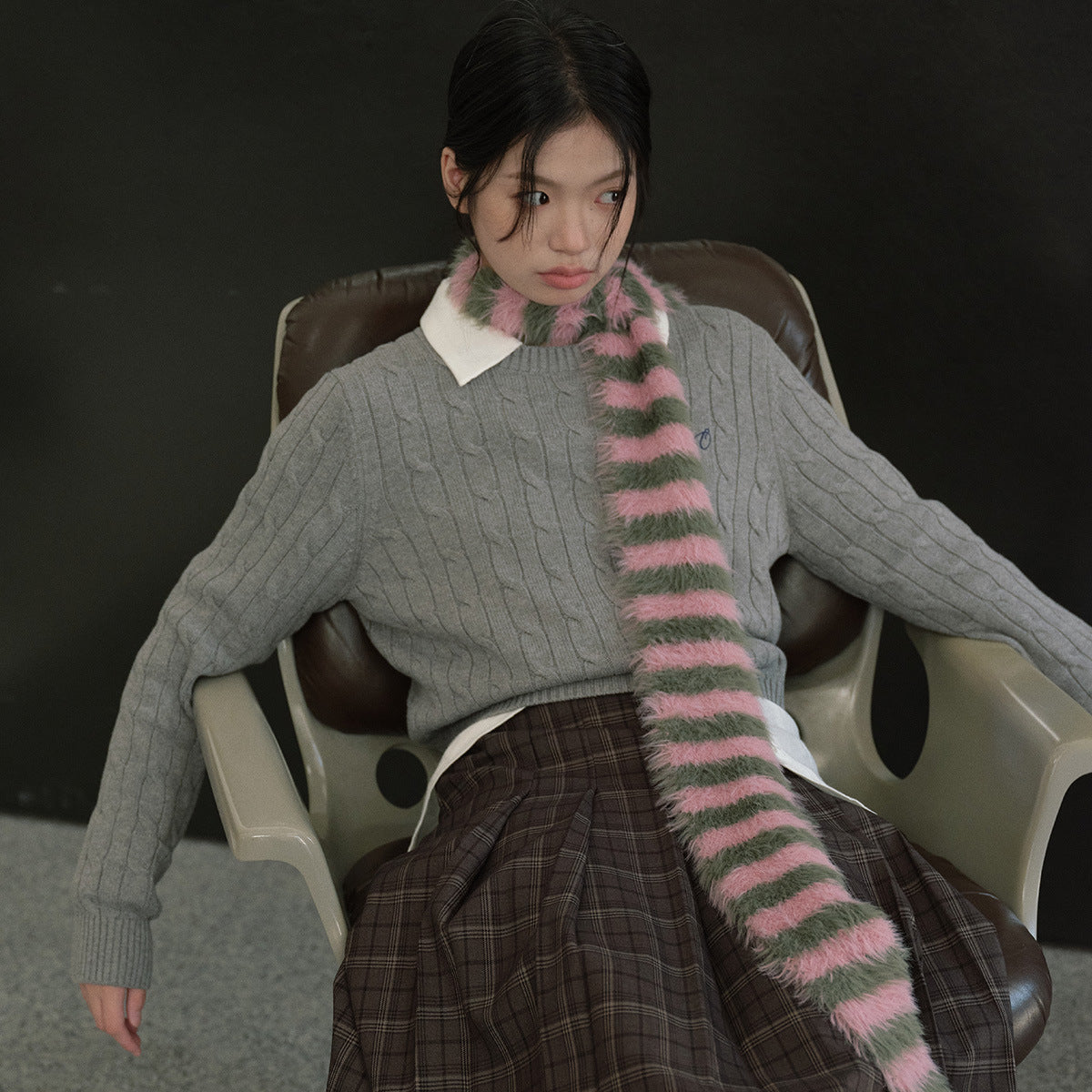 Long-haired imitation mink niche millennial retro striped knitted scarf women's winter decoration soft wool scarf