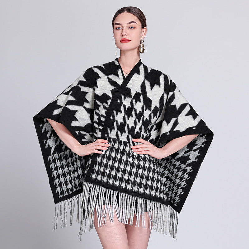 Autumn and winter Internet celebrities new plaid shawl with temperament fringed shawl cape cape retro scarf coat women