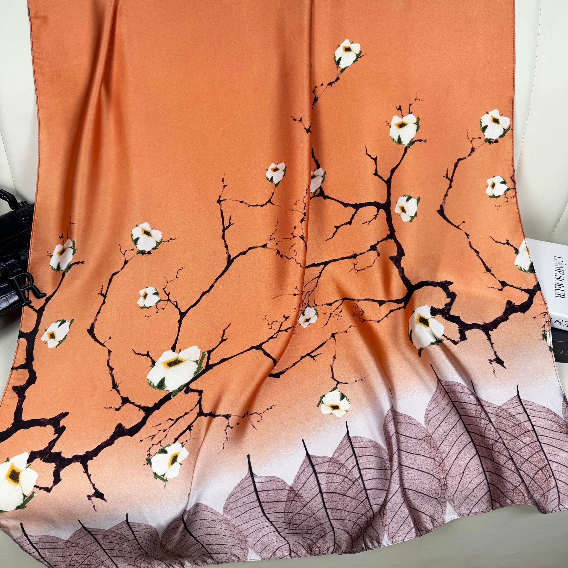 Korean version of simple and versatile plants, flowers, leaves, long silk scarves, elegant temperament, women's decoration, shawl scarf