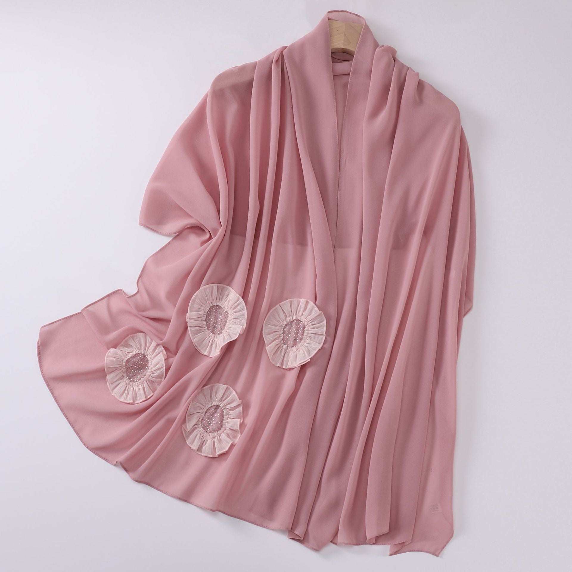 New pearl chiffon scarf circle hot diamond pleated lace long scarf Middle East Africa Malaysia headscarf