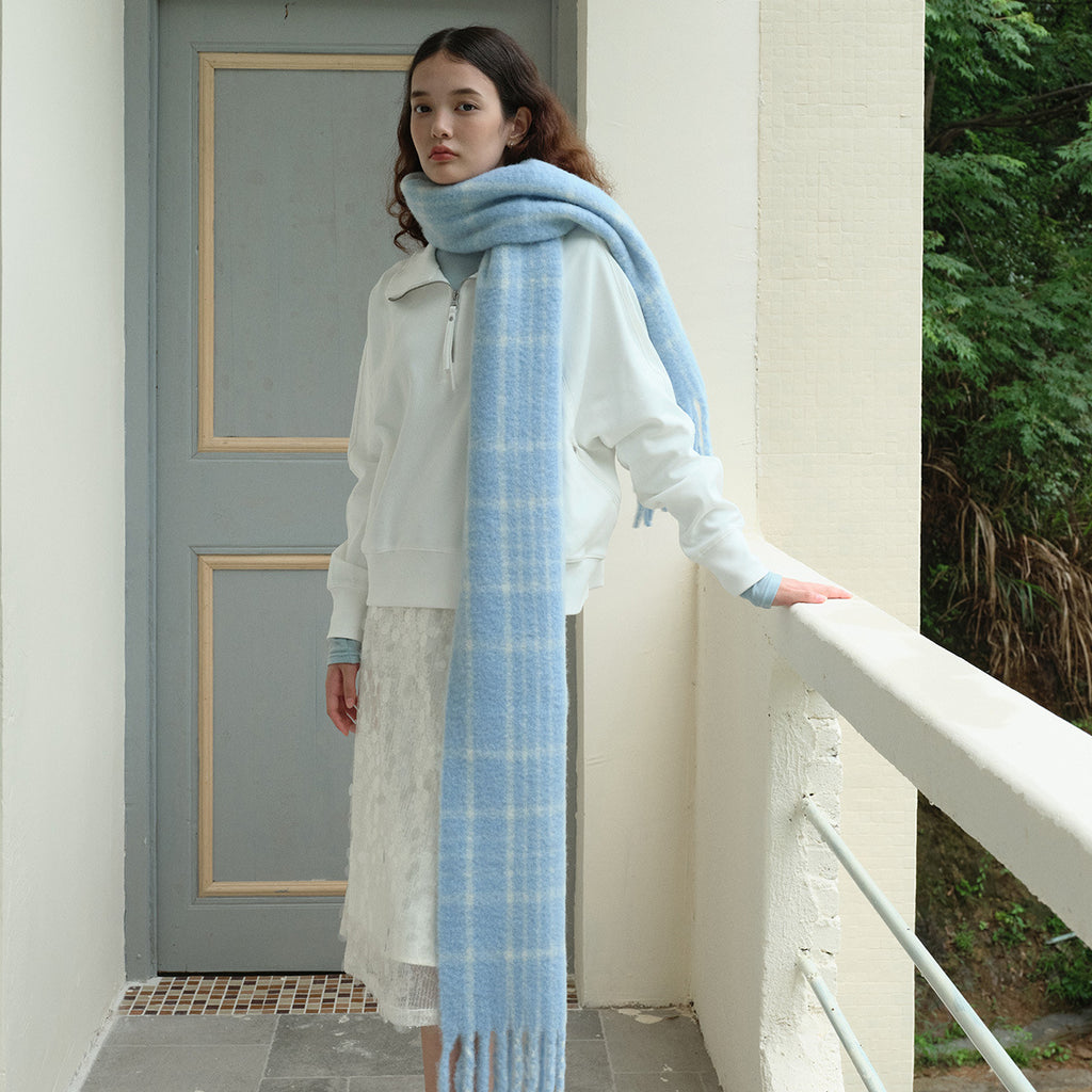 Designer with 40 wool retro Ankara red plaid scarf women's winter atmosphere wool scarf Korean version