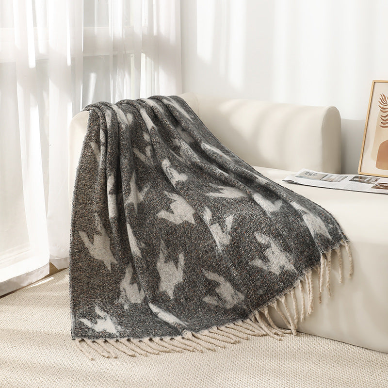 Blanket new European, American autumn and winter imitation mohair thickened thousand bird grid large shawl jacquard blanket