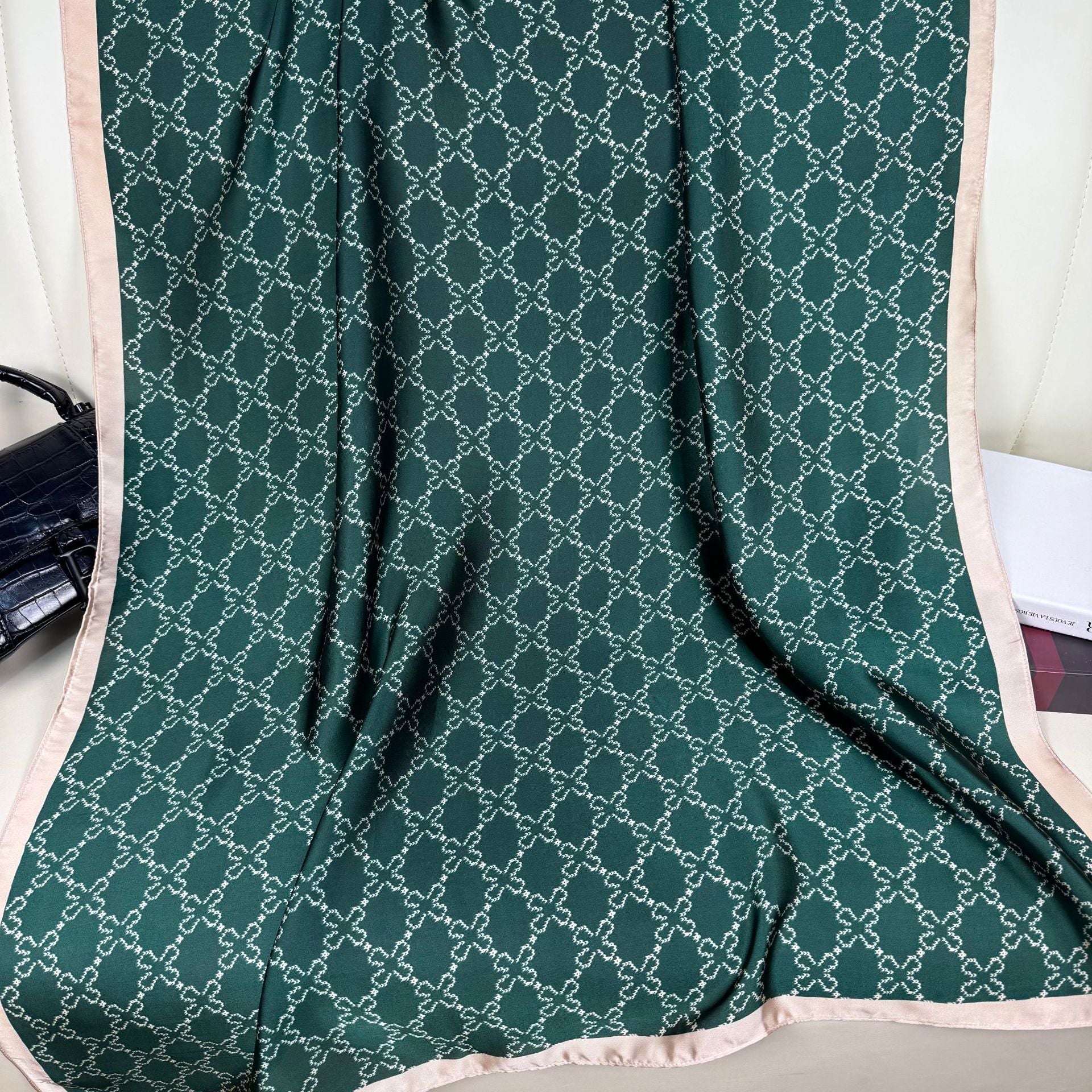 Simple and elegant ethnic women's decorative outer shawl, geometric cross pattern printing long silk scarf headscarf