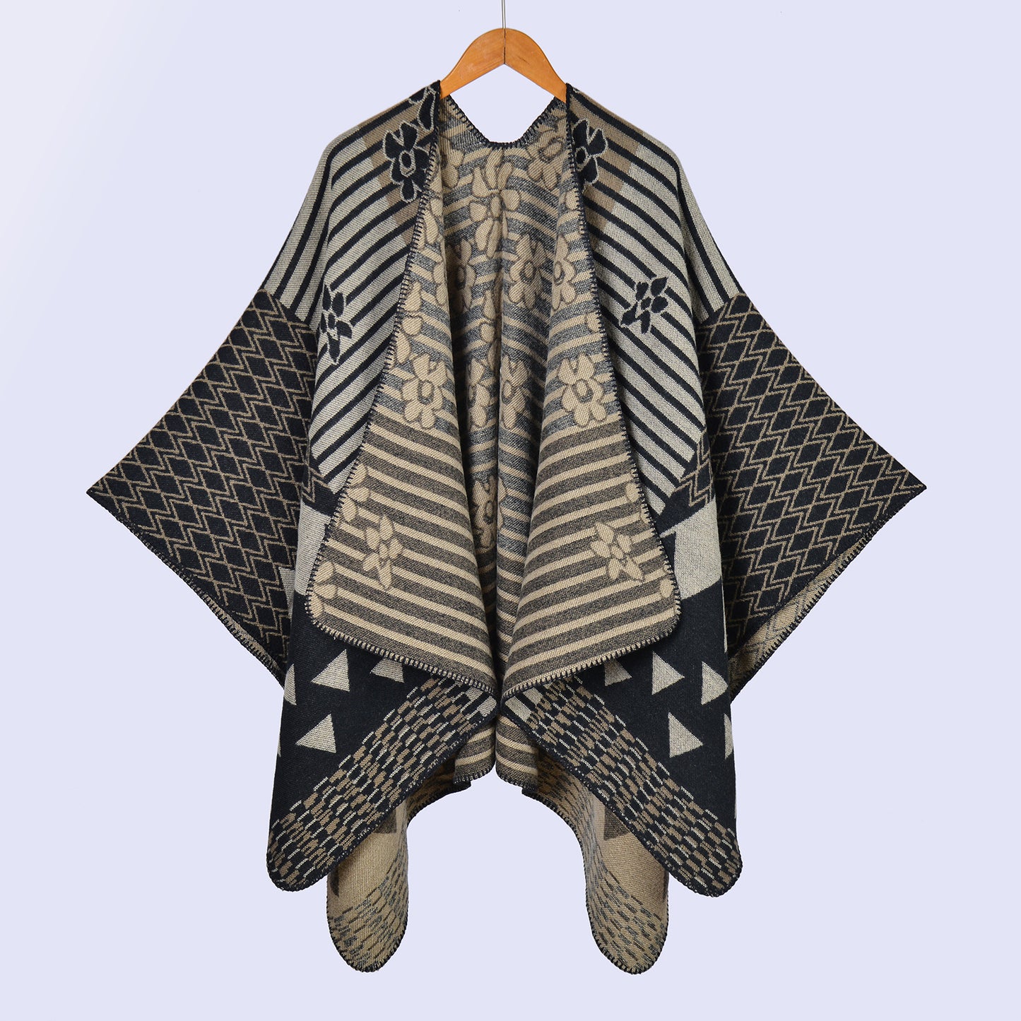 The new women's thermal shawl is simple and fashionable. It is cold-proof and warm when going out in autumn and winter. The outer cape is spot shawl.