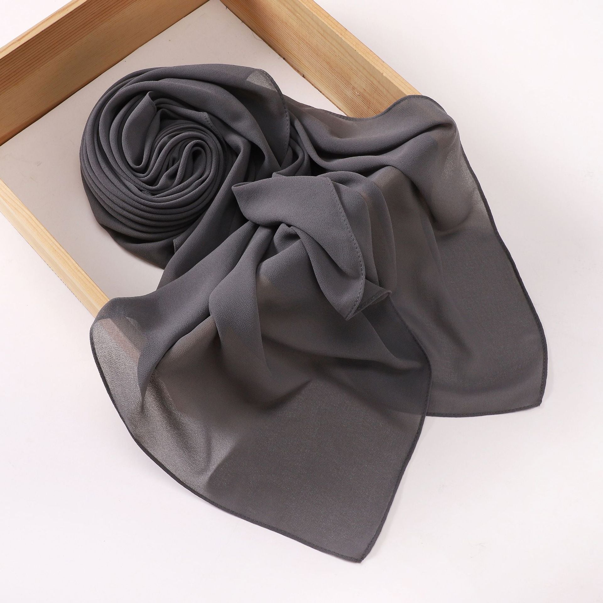 75D pearl chiffon square scarf Middle East headscarf gauze Malaysia Saudi Arabia Dubai cover 110 * 110cm