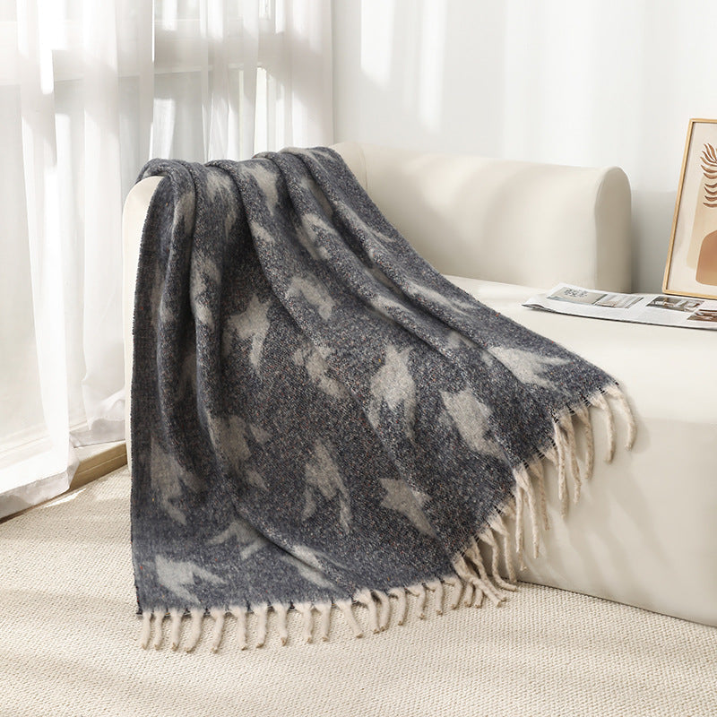 Blanket new European, American autumn and winter imitation mohair thickened thousand bird grid large shawl jacquard blanket