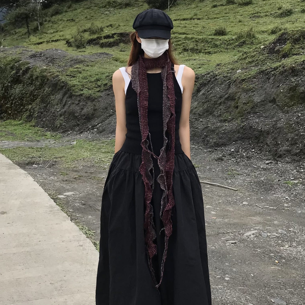 Spiral-woven hand-hung beard lotus leaf edge two-color splicing knitted small scarf women's autumn and winter wool decorative scarf