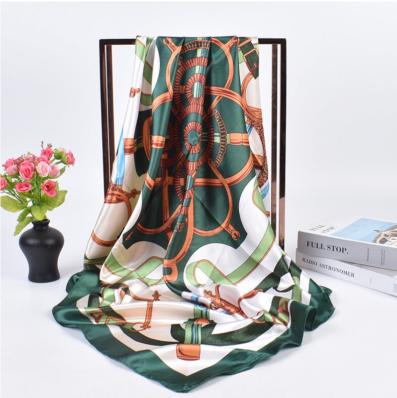 New fashionable ring chain buckle pattern printing high-quality 90 * 90 color square towel