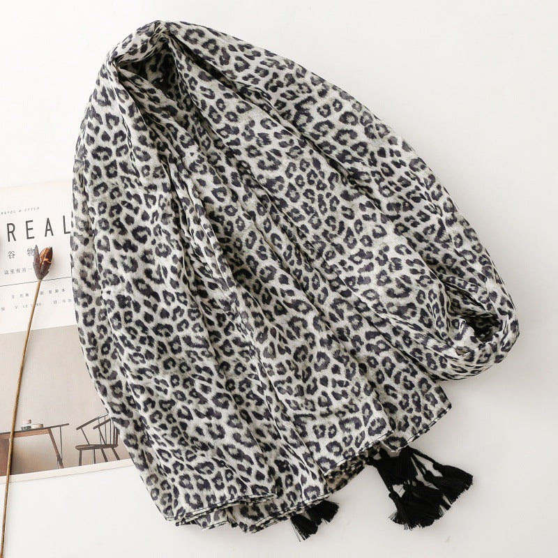 cotton and linen feel scarf leopard print fringed travel sunscreen silk scarf seaside vacation shawl women