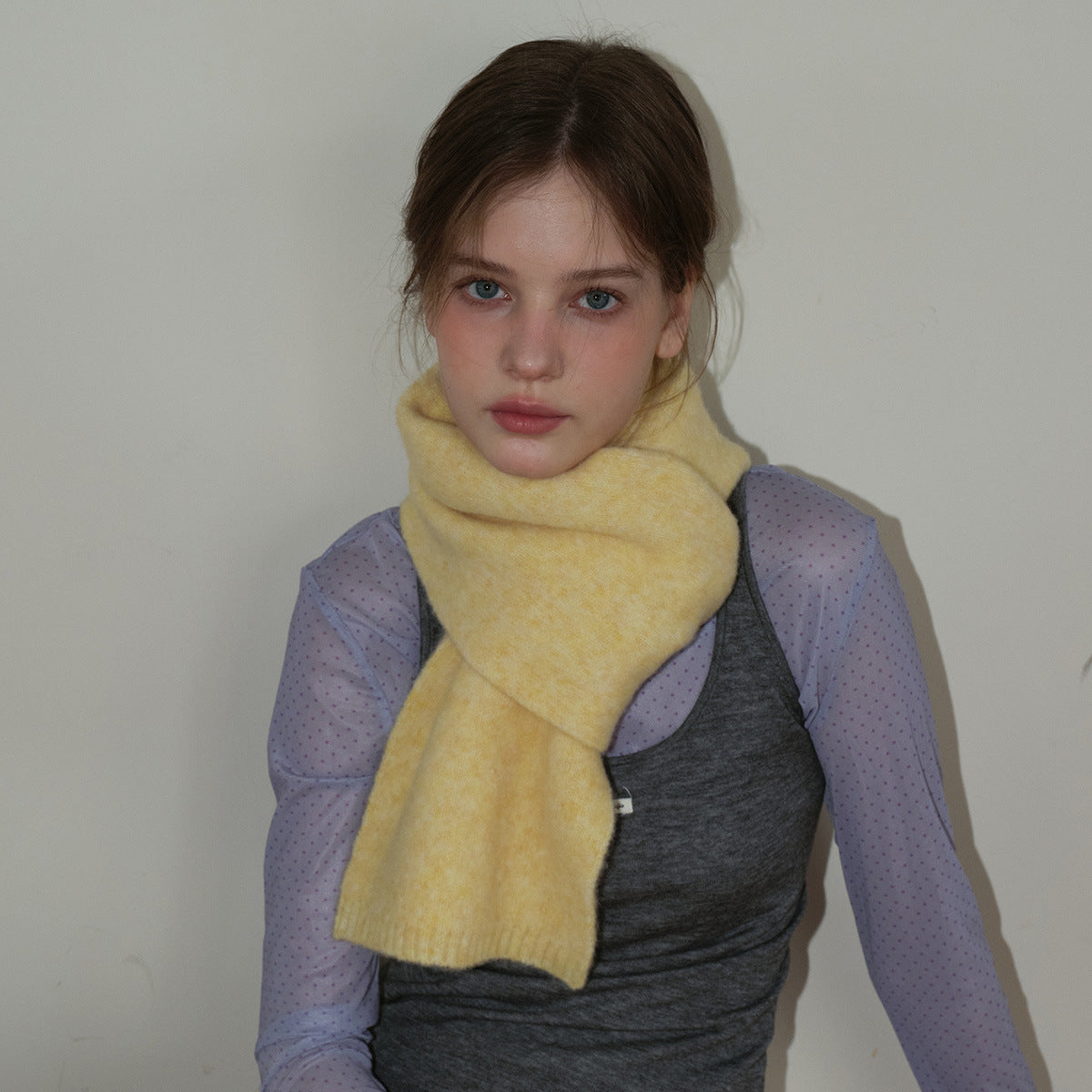 35% wool clip flower solid color knitted scarf women's winter Korean girl atmosphere soft wool scarf