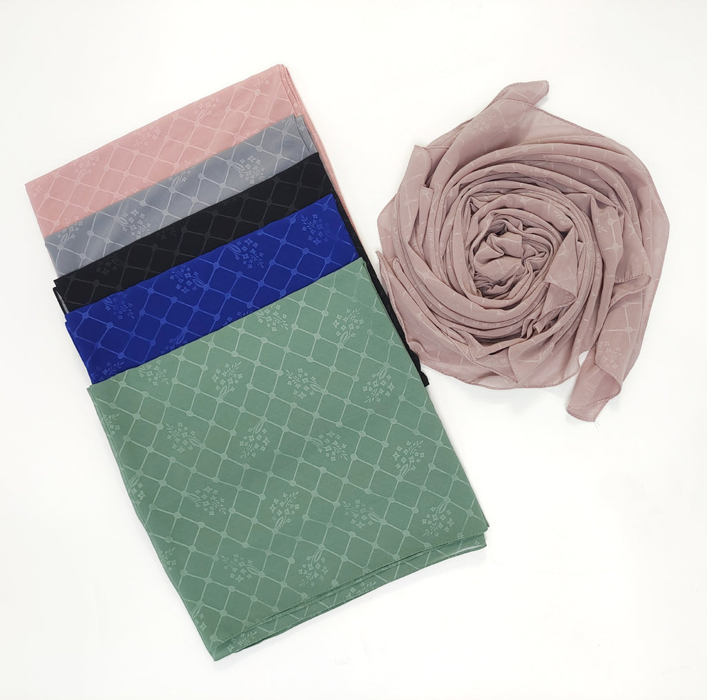 Customized various sizes Chiffon cotton polyester long scarf Square scarf Embossed printing Middle East headscarf