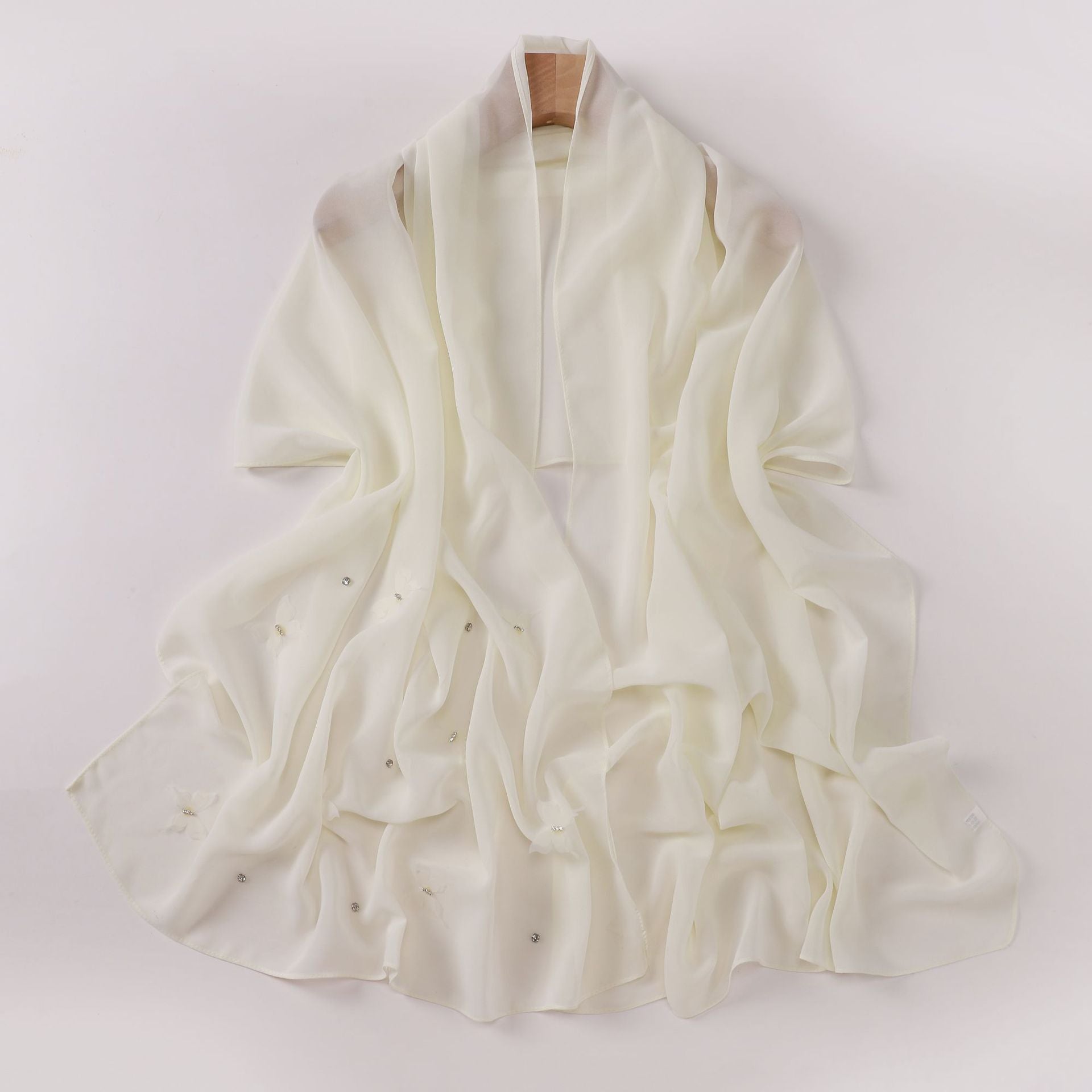 Pearl chiffon point drill butterfly nail drill long towel beautiful yarn Middle East Saudi Africa headscarf