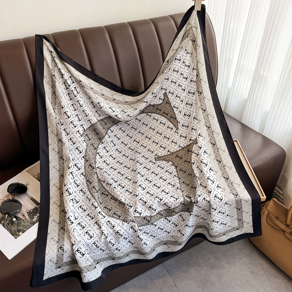 Light luxury Korean version of the letter new simple large square scarf age reduction versatile travel sunscreen shawl neck protection thin warm