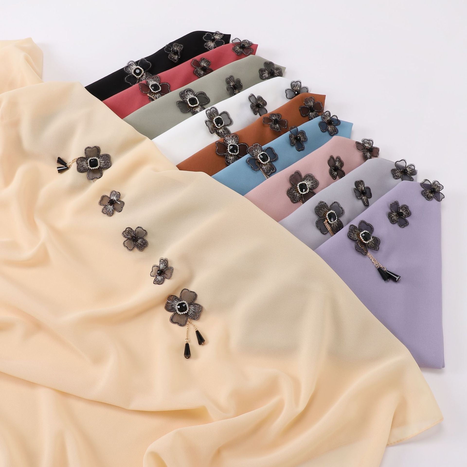 Flower chain rhinestone pearl chiffon square scarf 90 * 90cm headscarf Malaysia Hijab
