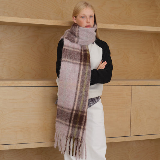 Wool blended plaid scarf women's winter enlarged shawl soft atmosphere coarse beard fringed plaid scarf