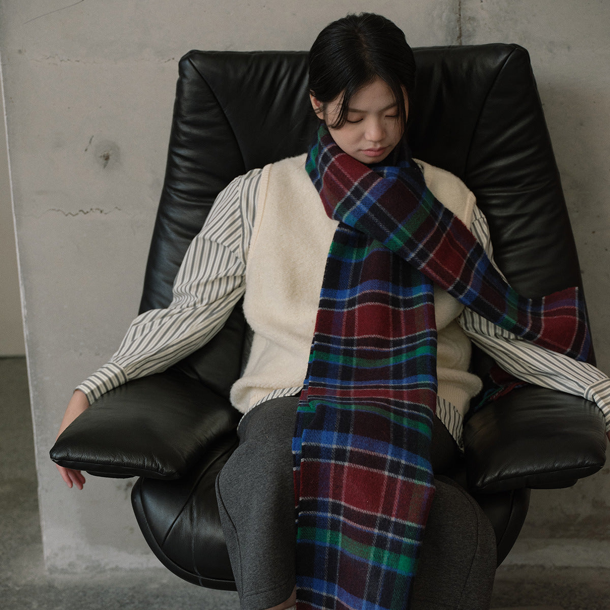 Korean designer wool-blend fringed plaid scarf men's autumn and winter soft plaid scarf