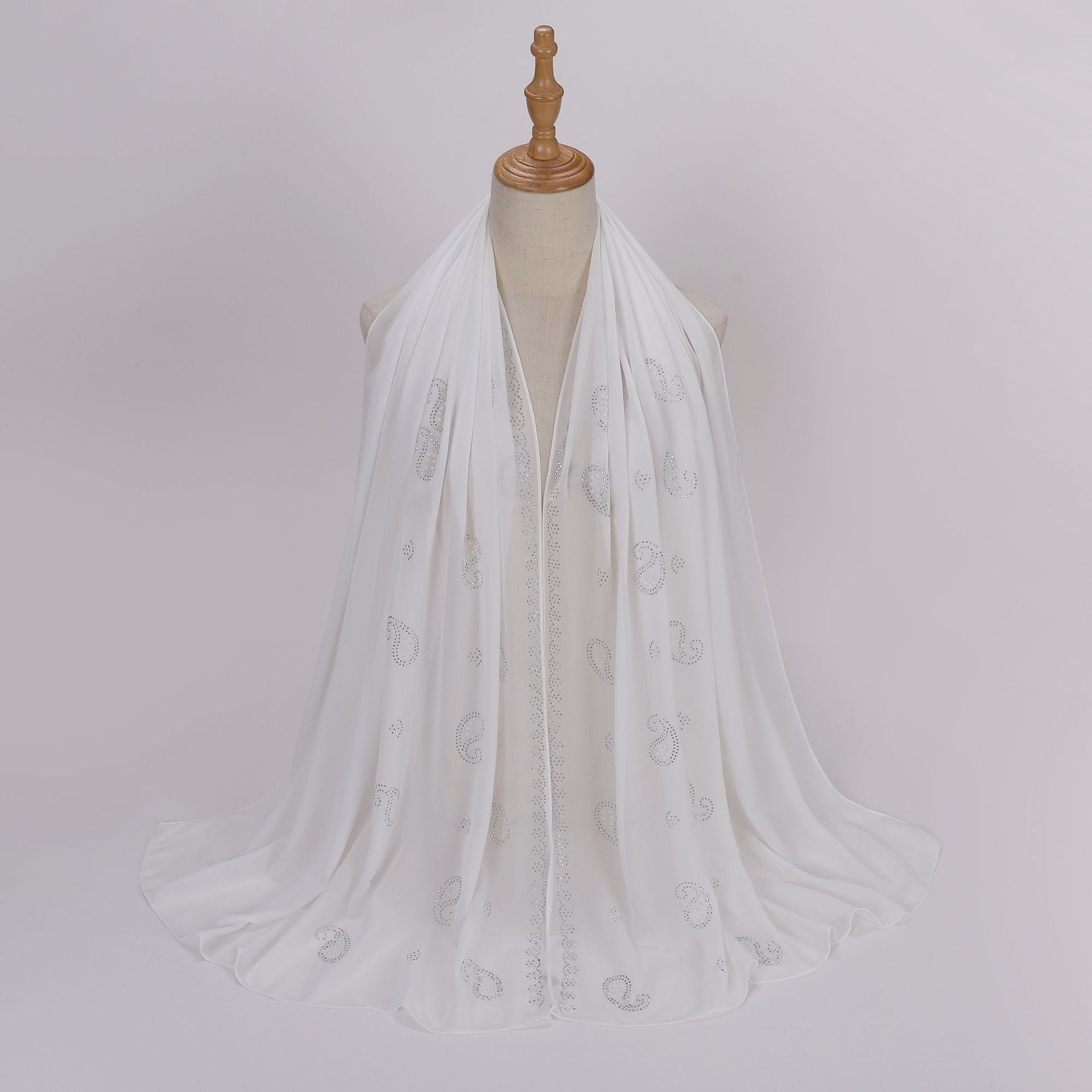 New pearl chiffon cashew nut hot diamond long towel yarn scarf Middle East and Africa headscarf hijab