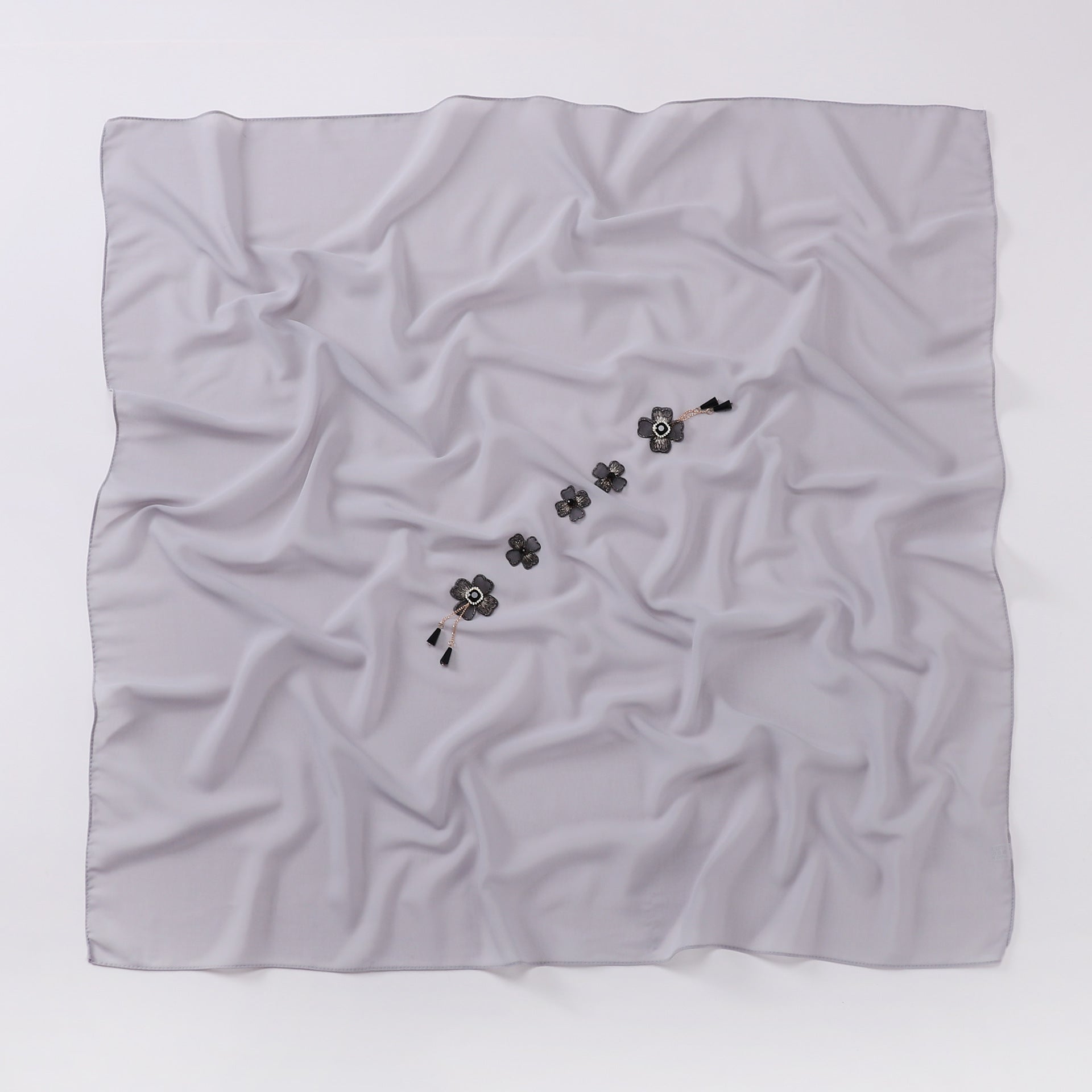 Flower chain rhinestone pearl chiffon square scarf 90 * 90cm headscarf Malaysia Hijab