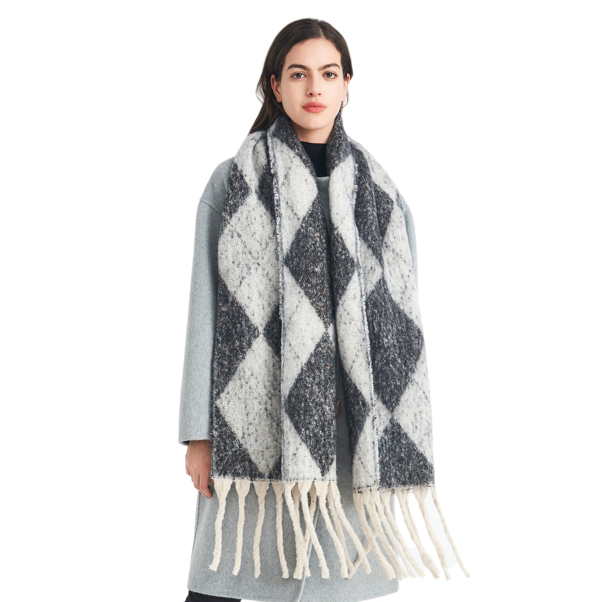 2025 new European, American autumn and winter circle yarn jacquard rhombus fringed scarf