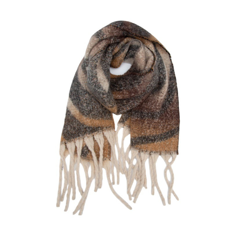 2025 new European, American autumn and winter circle yarn jacquard wavy fringed scarf