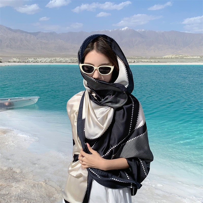 Simple and elegant geometric color matching simulation silk long silk scarf, travel and vacation sunscreen beach towel shawl, headscarf