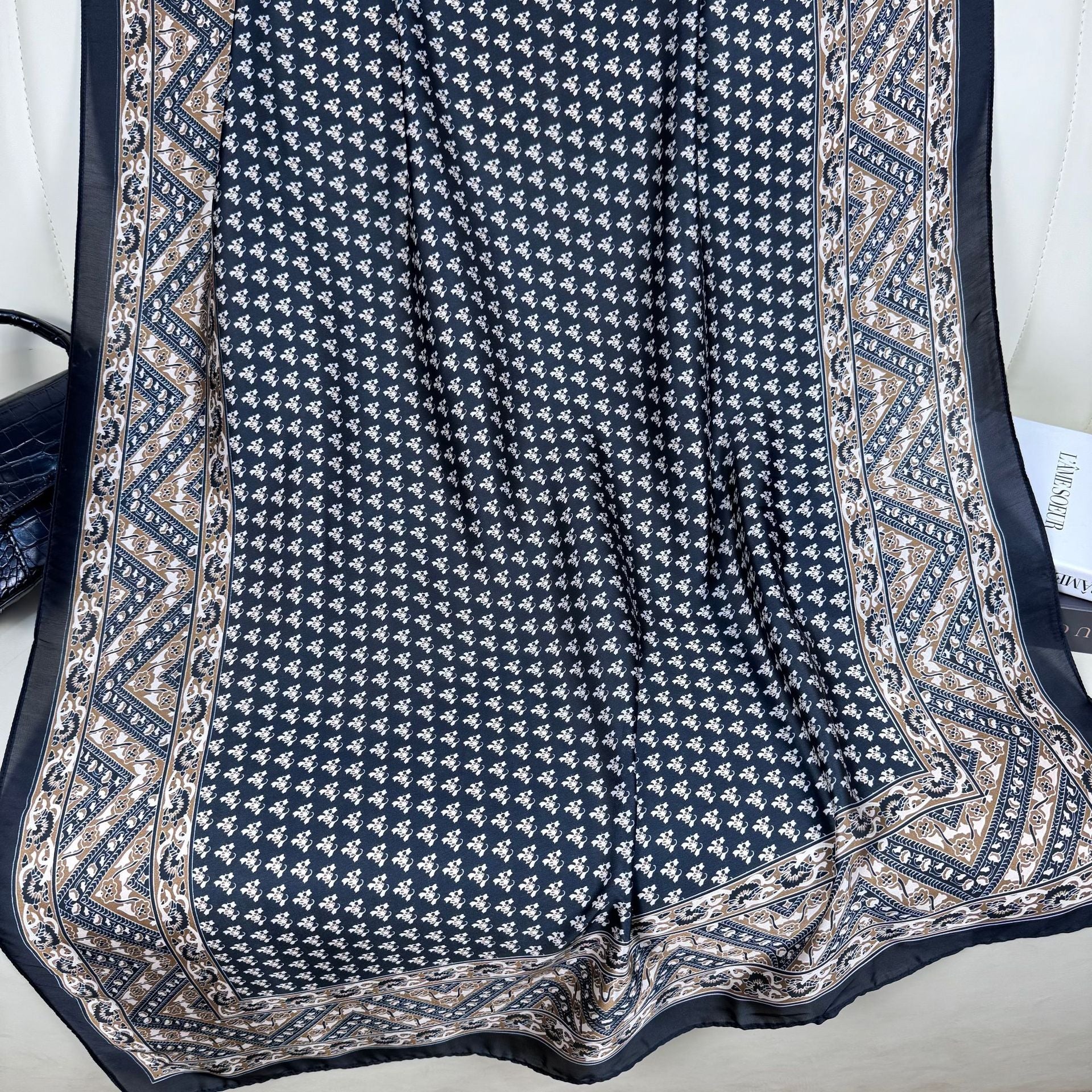 Spring Korean version of ethnic women's head silk scarf, simple and elegant versatile travel and vacation sunscreen shawl scarf