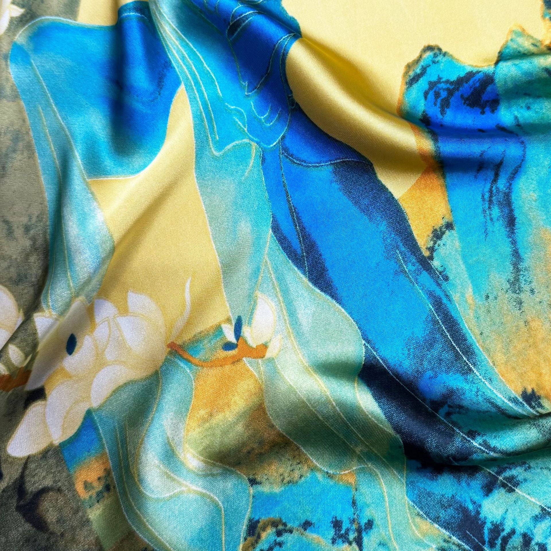 Stylish retro Chinese painting figure flower brocade printed silk scarf, ethnic lady decoration with holiday shawl